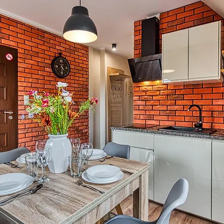 Apartment Royal Aparts Vika Gorskie Z Ogrodem *
