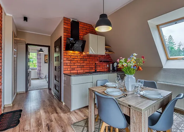 Royal Aparts Vika Gorskie Z Ogrodem Daire