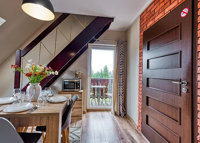 Royal Aparts Vika Gorskie Z Ogrodem Daire *