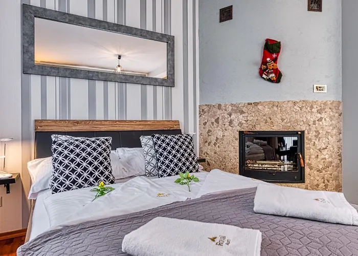 Royal Aparts Vika Gorskie Z Ogrodem Daire